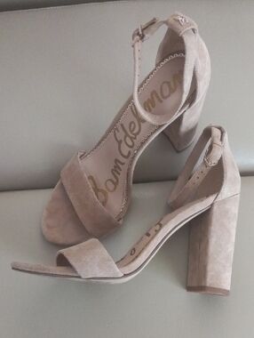 Sam Edelman Beige Suede Block Heel Ankle Strap Sandals Size 7.5